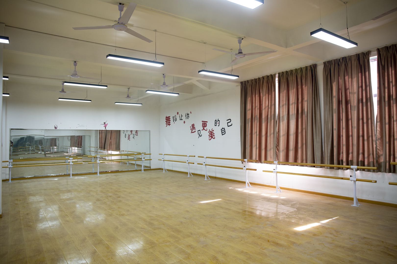 a0d75db981e1f0b946d79e7ed8459d1.jpg